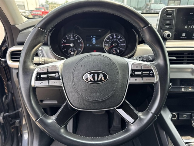 Vehicle image 20 of 27