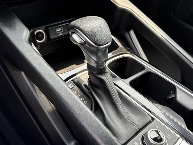Vehicle image 26 of 27
