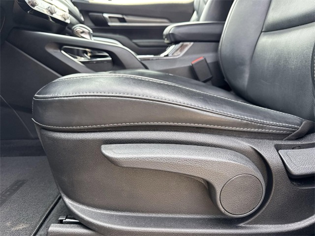 Vehicle image 27 of 27
