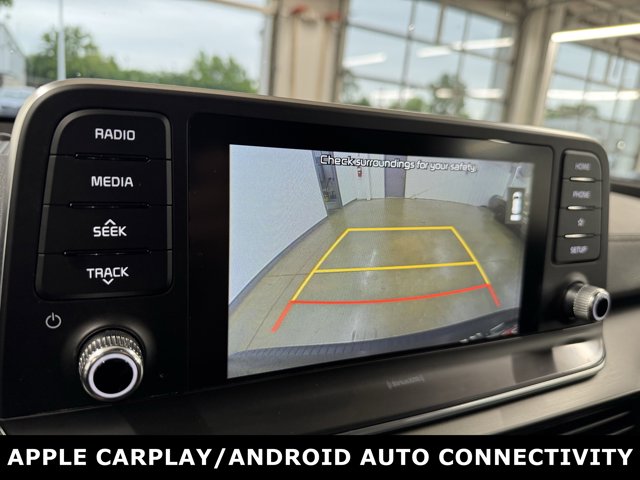 Vehicle image 10 of 33