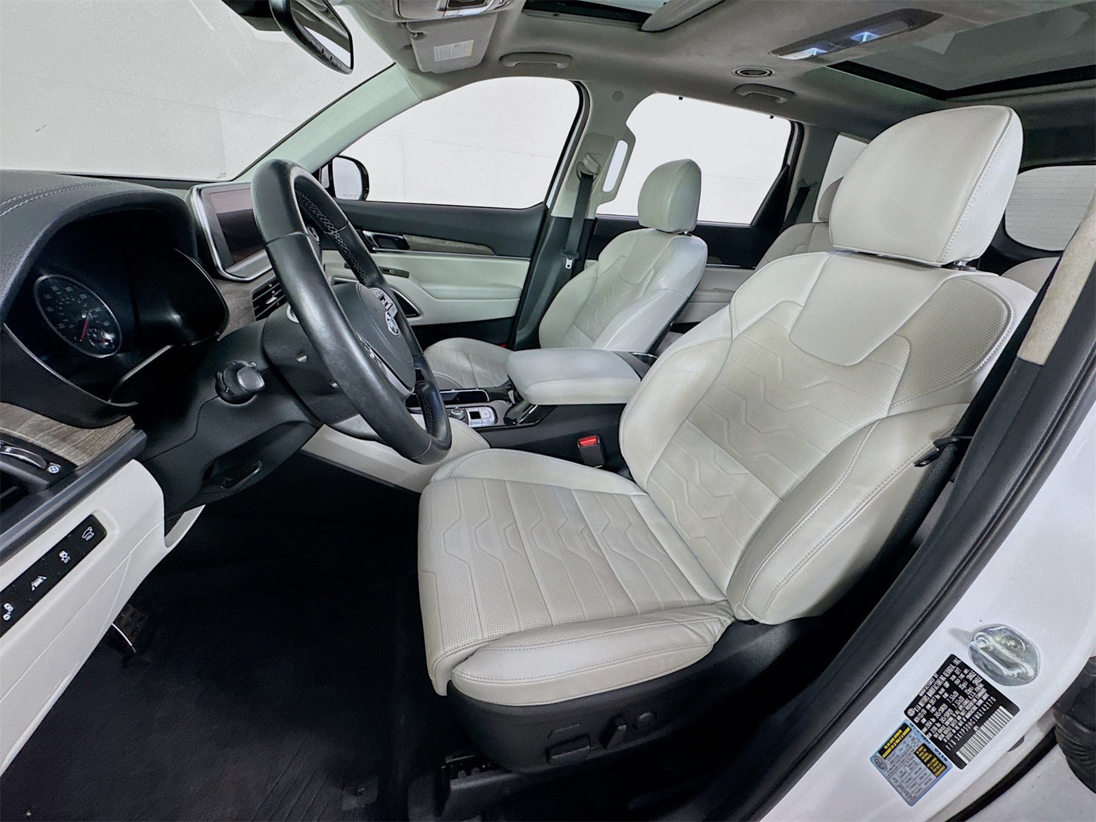 2021 Kia Telluride SX Image 13 of 21