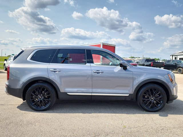 Vehicle image 4 of 29