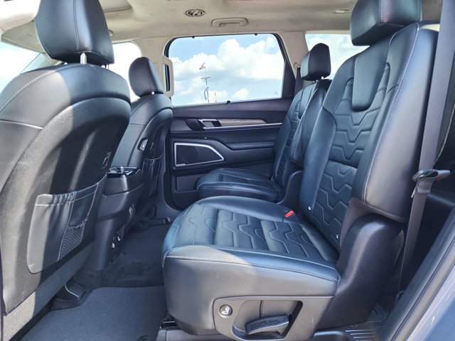 Vehicle image 11 of 29