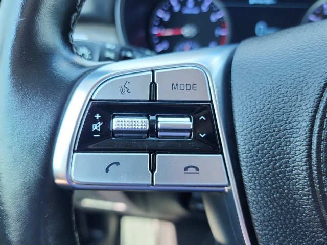 Vehicle image 21 of 29