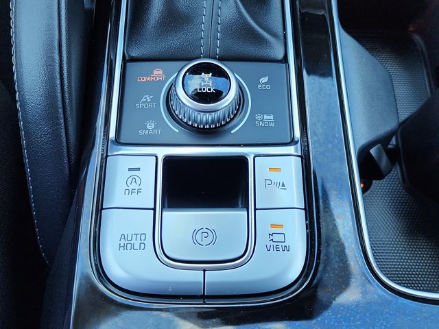 Vehicle image 27 of 29