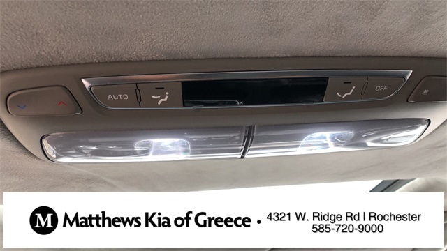 Vehicle image 23 of 32