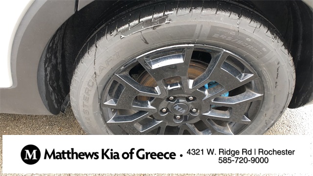 Vehicle image 12 of 32