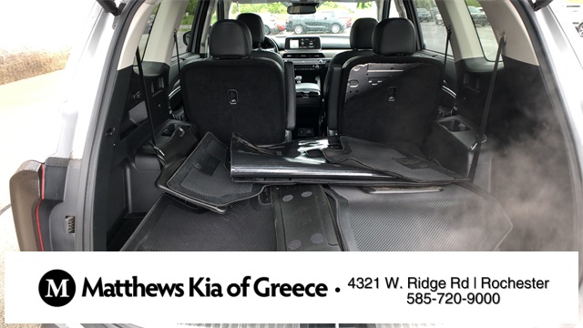 Vehicle image 18 of 32