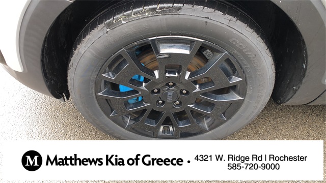 Vehicle image 11 of 32