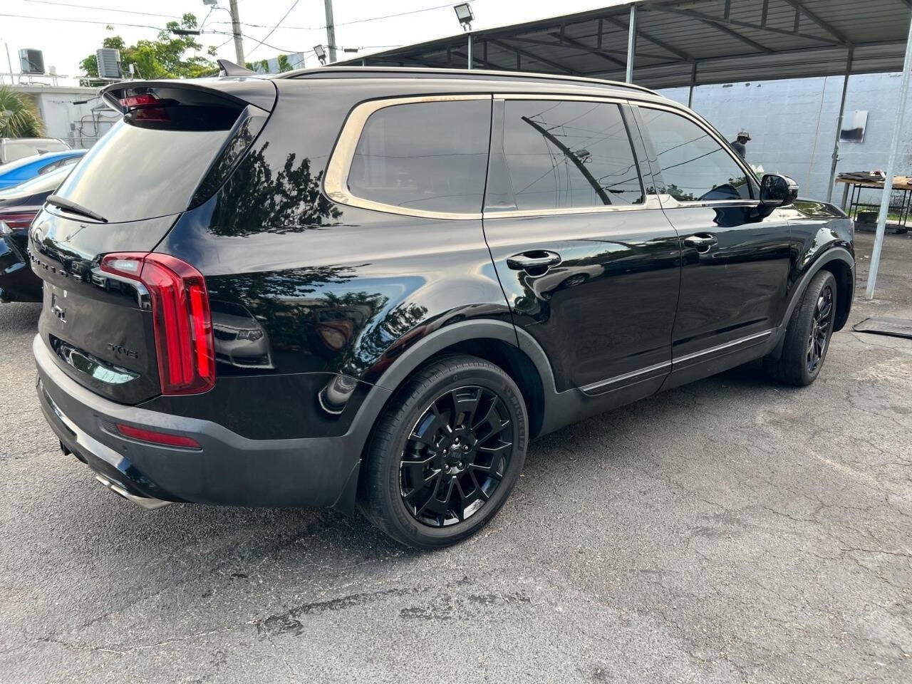 Vehicle image 11 of 63