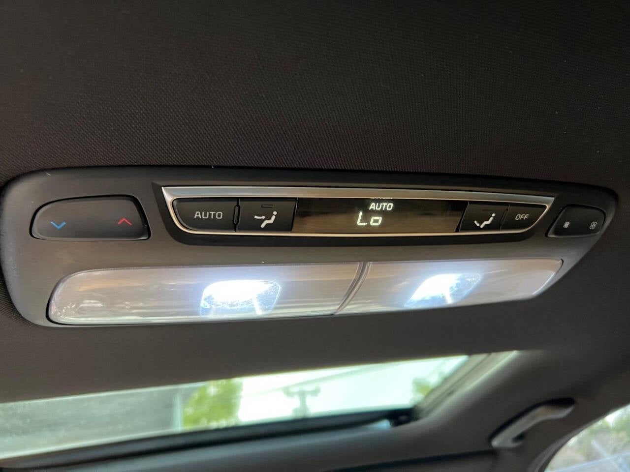 Vehicle image 47 of 63