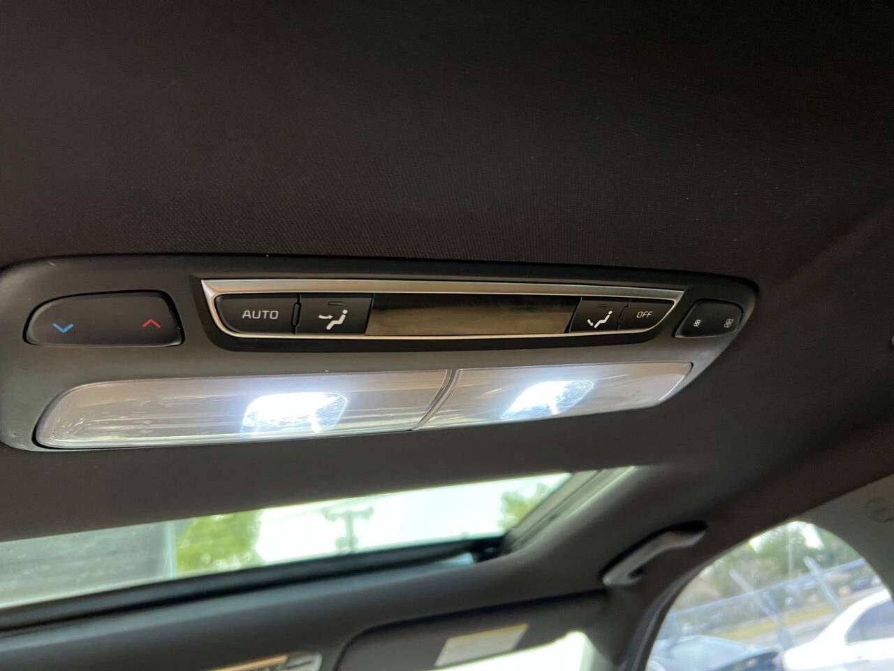 Vehicle image 22 of 63