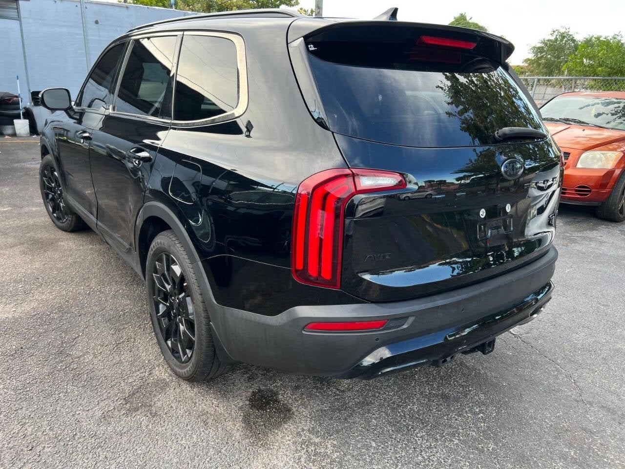 Vehicle image 7 of 63