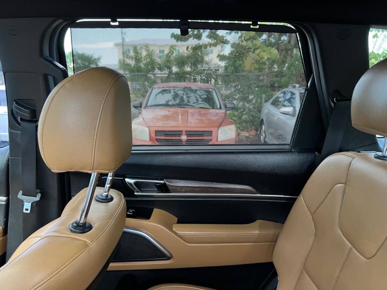 Vehicle image 34 of 63