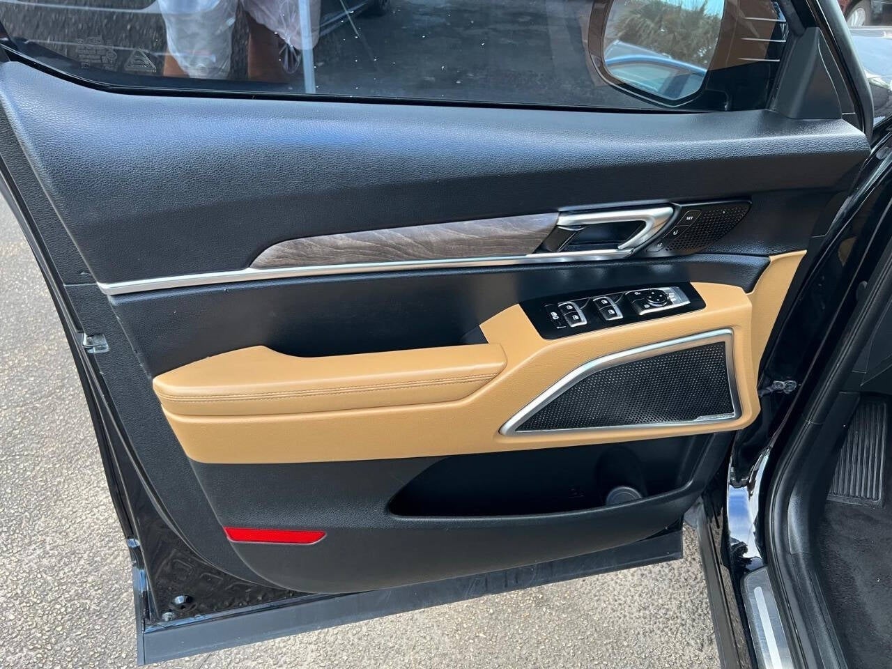 Vehicle image 44 of 63