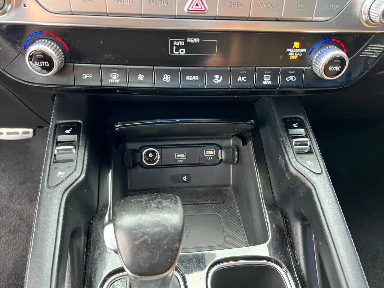 Vehicle image 41 of 63