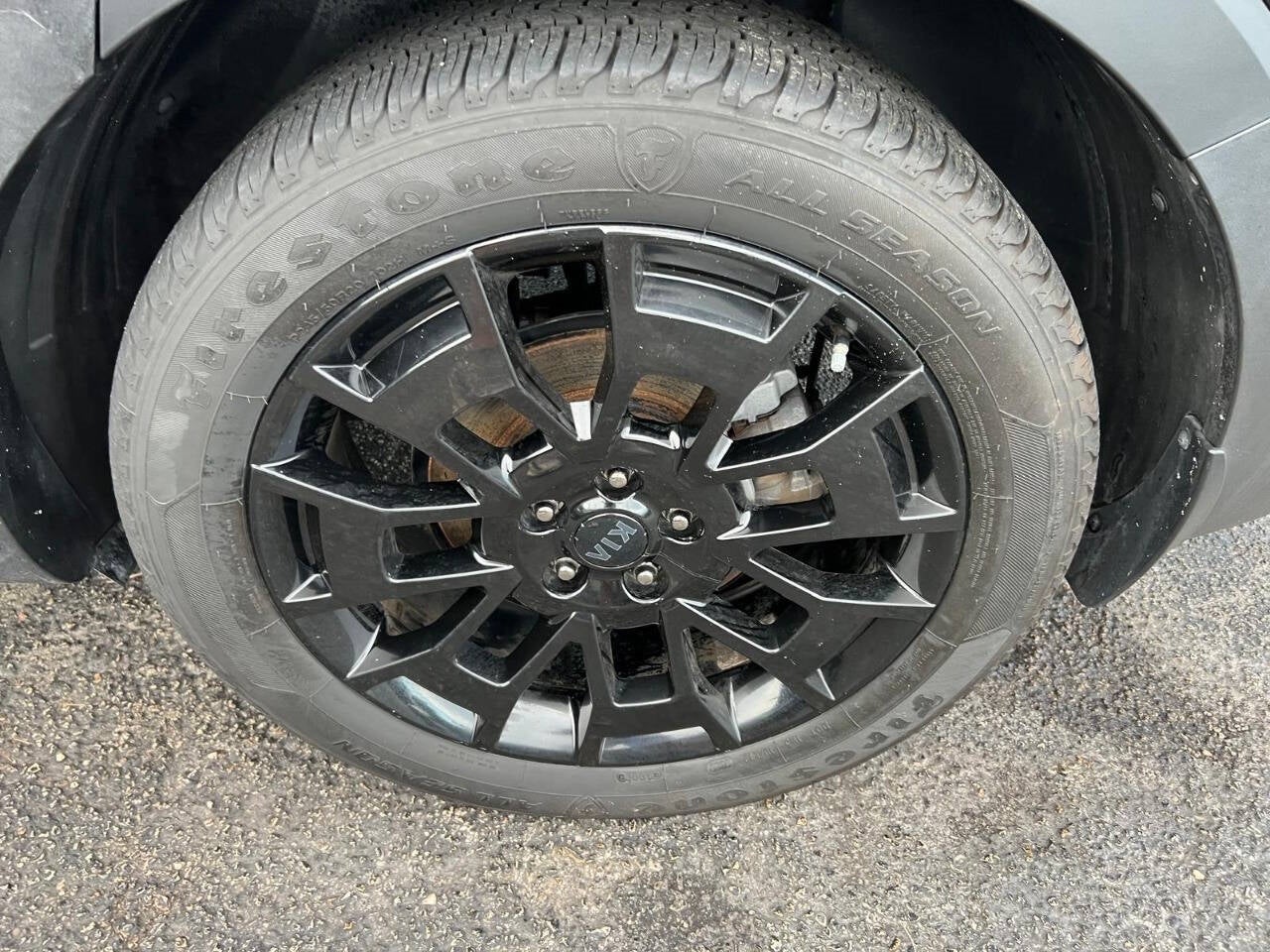 Vehicle image 37 of 63