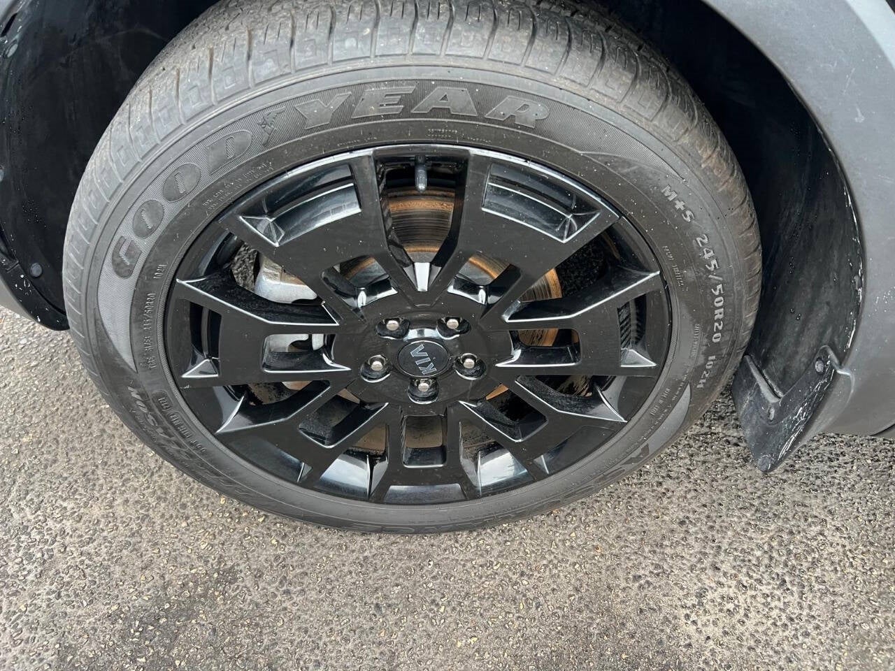 Vehicle image 30 of 63