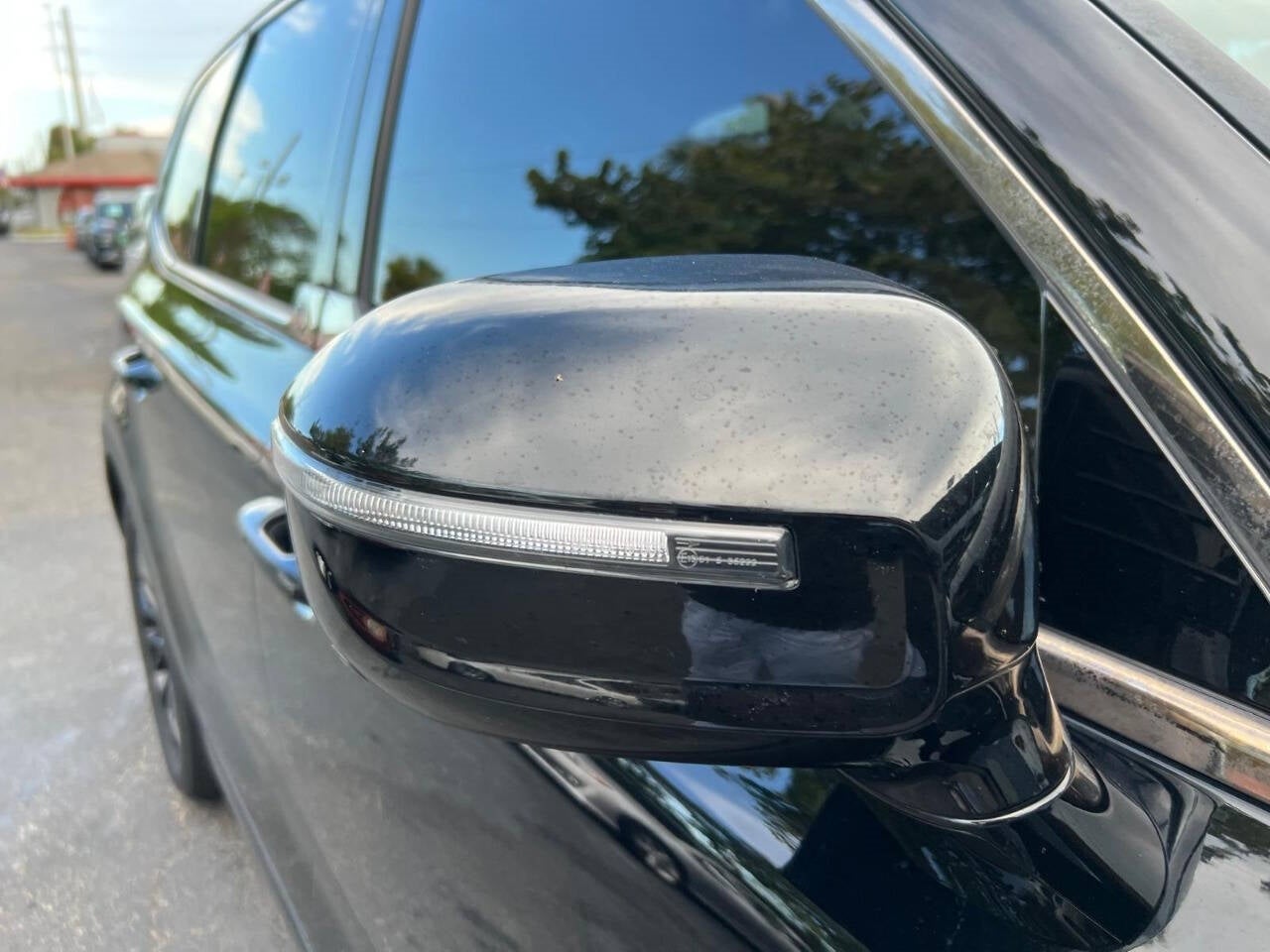Vehicle image 28 of 63
