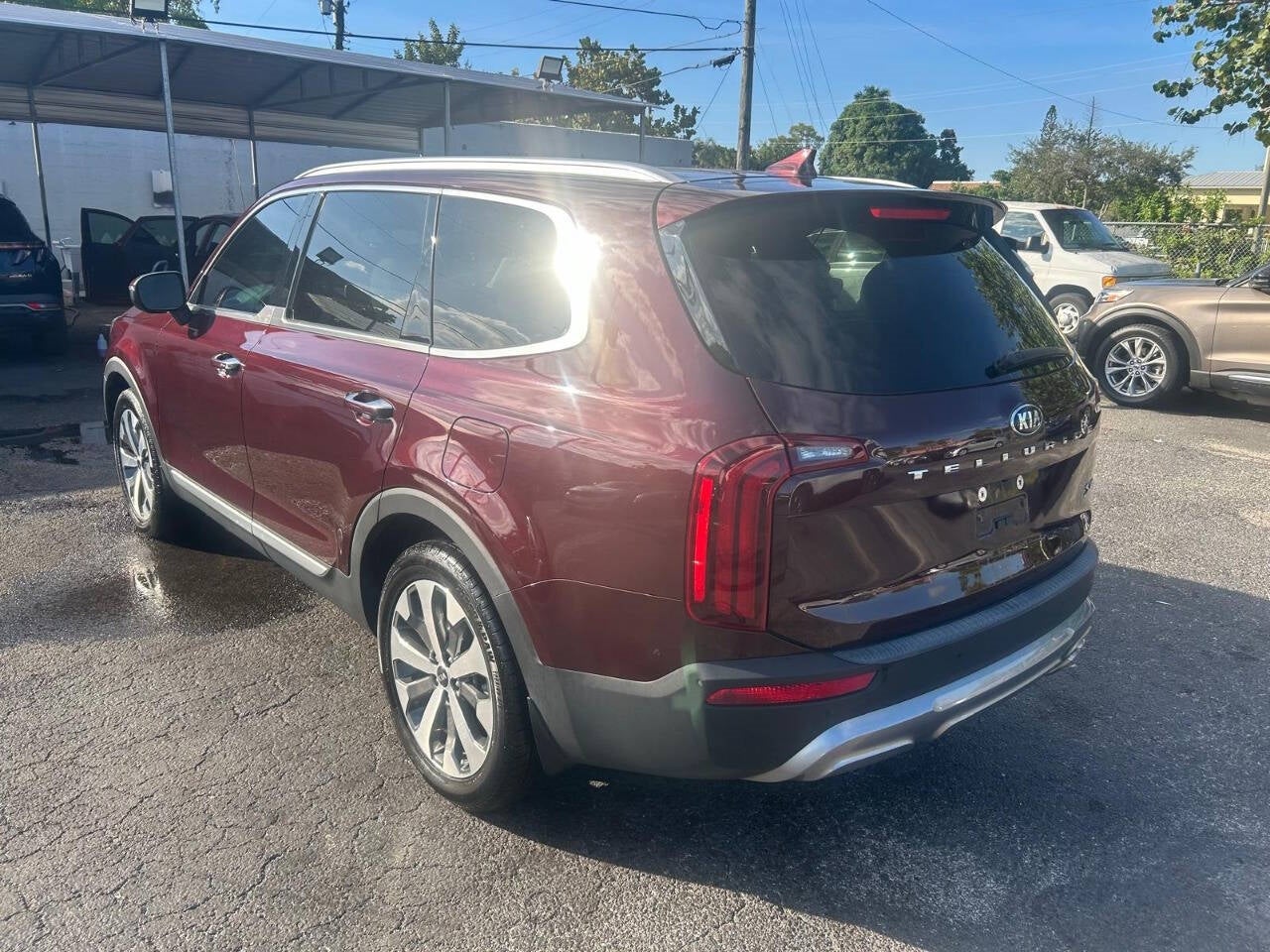Vehicle image 8 of 48