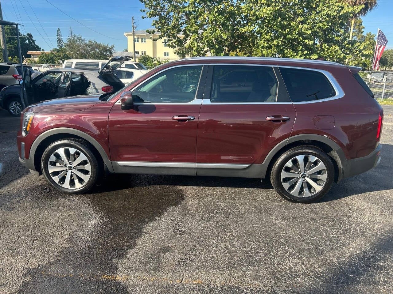Vehicle image 14 of 48