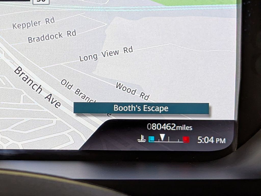 2021 Land Rover Defender Base Image 41 of 45