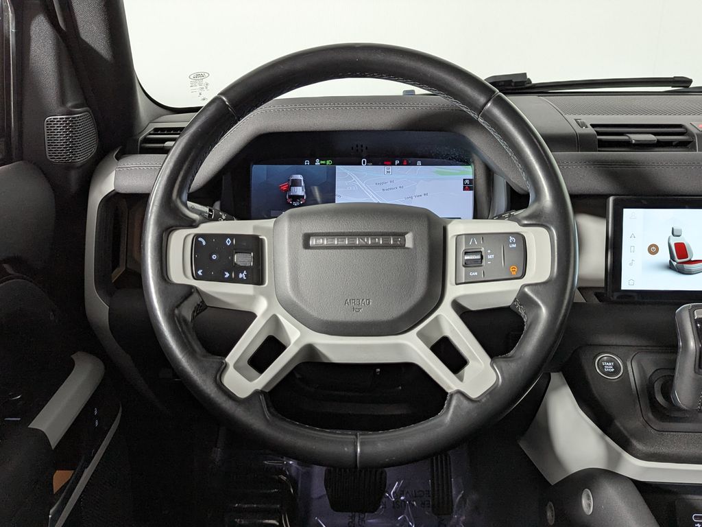 2021 Land Rover Defender Base Image 23 of 45