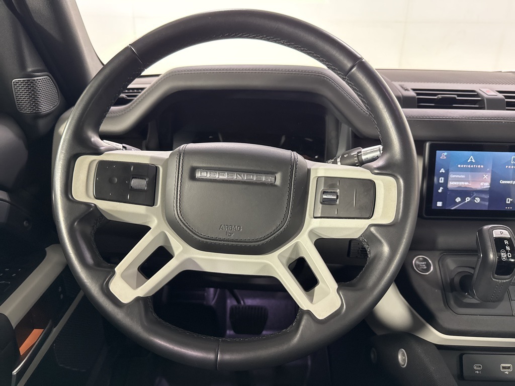Vehicle image 20 of 25