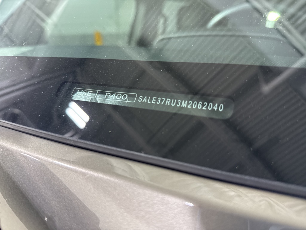 Vehicle image 22 of 25
