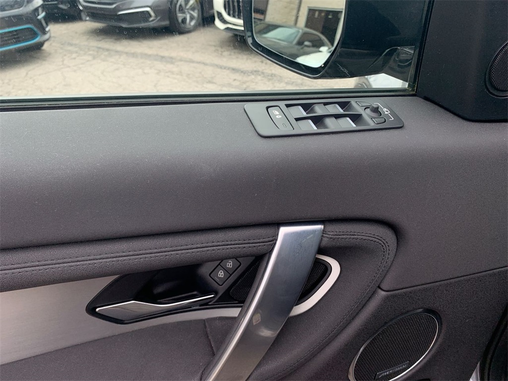 Vehicle image 12 of 26