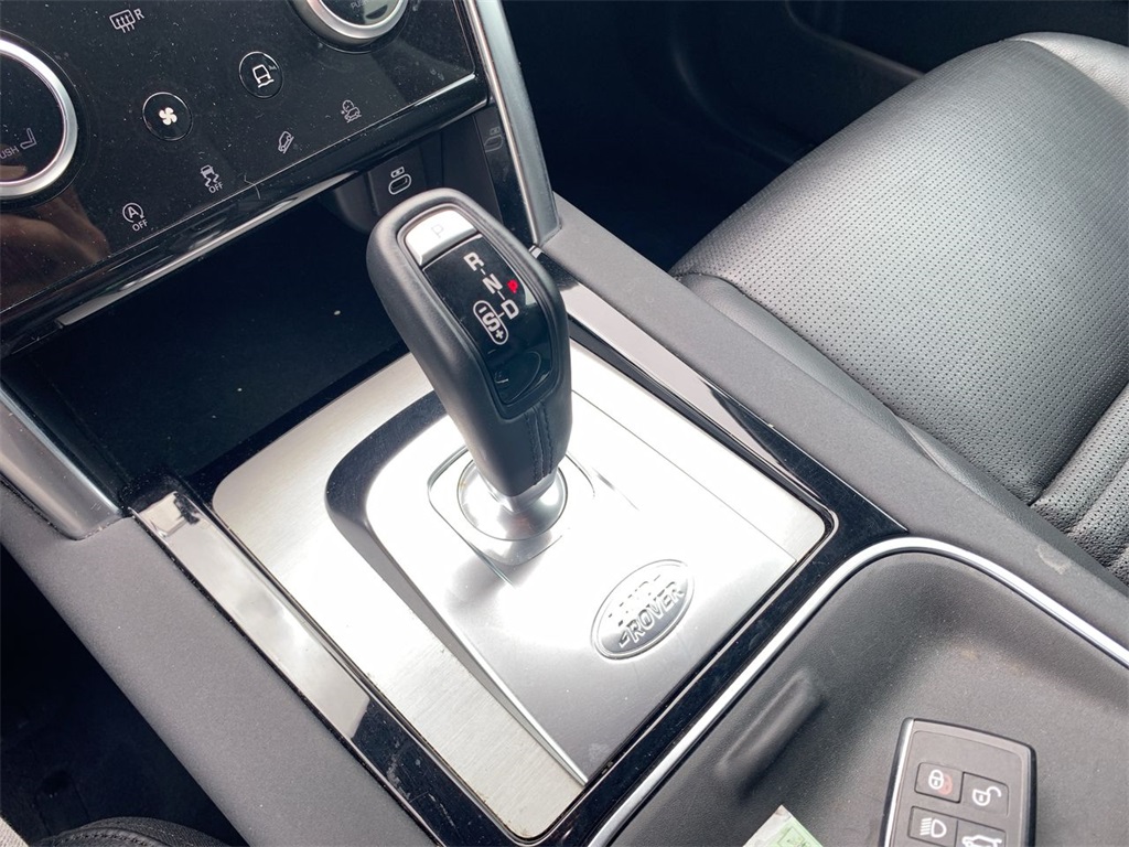 Vehicle image 19 of 26