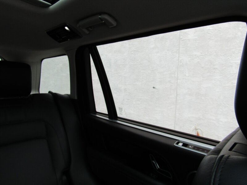Vehicle image 74 of 76