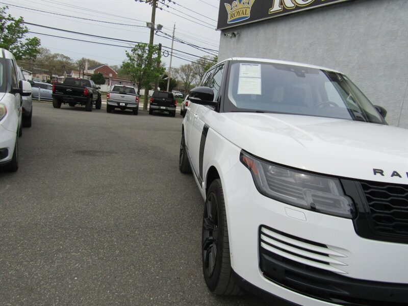 Vehicle image 7 of 76