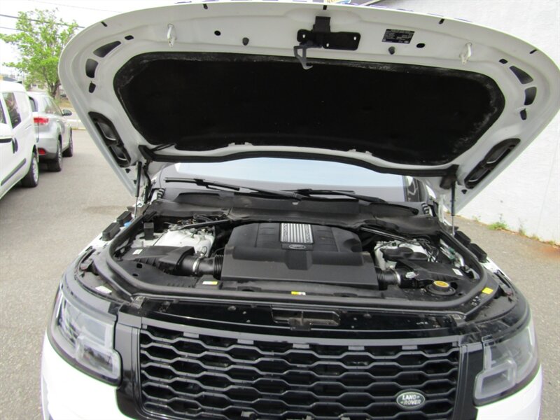 Vehicle image 36 of 76