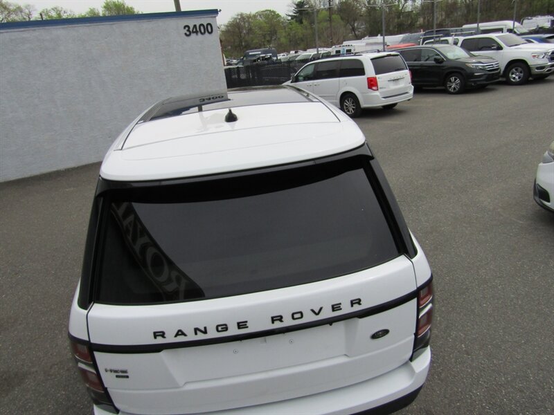 Vehicle image 28 of 76