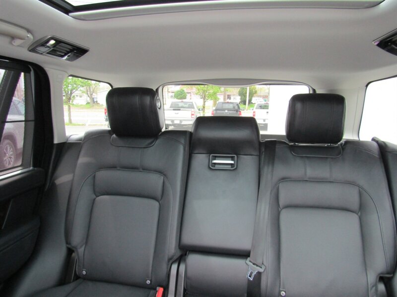 Vehicle image 75 of 76