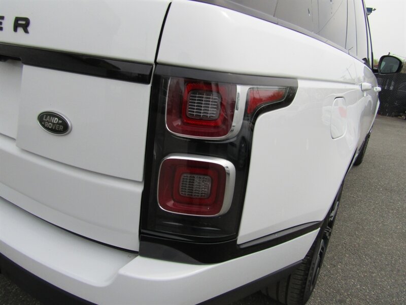 Vehicle image 29 of 76