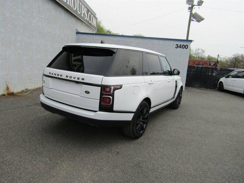 Vehicle image 8 of 76