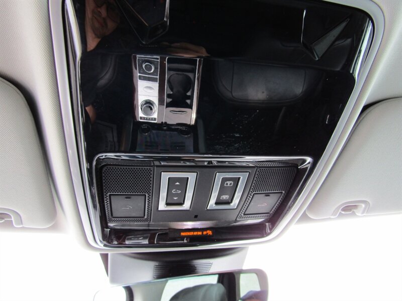 Vehicle image 69 of 76