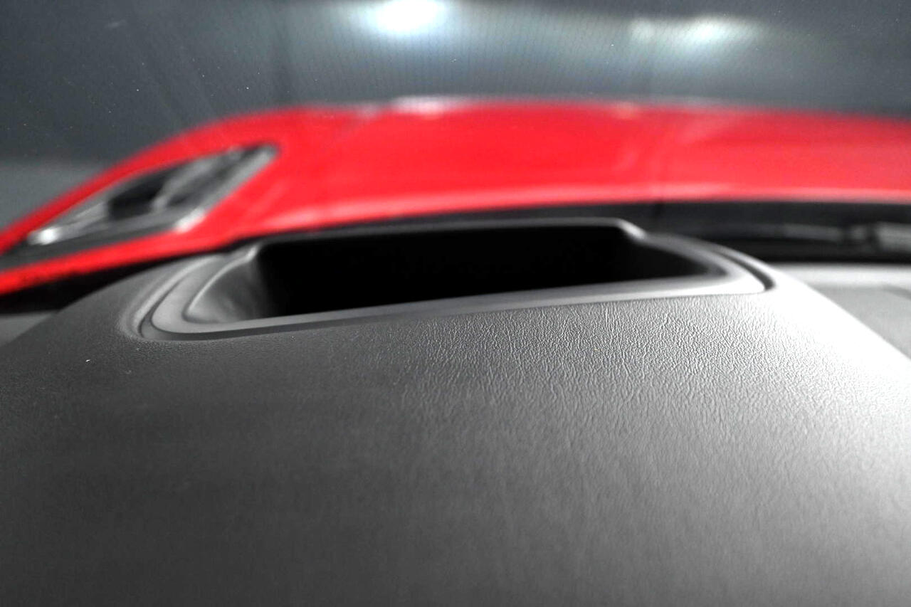 Vehicle image 47 of 48