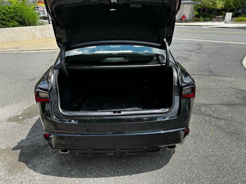 Vehicle image 12 of 39