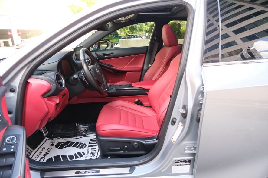 Vehicle image 16 of 42