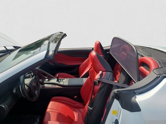 2021 Lexus LC 500 Image 27 of 31