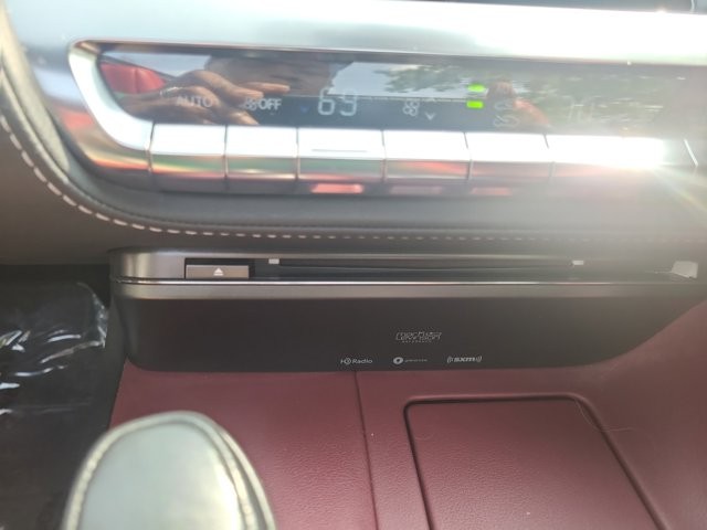 2021 Lexus LC 500 Image 17 of 31