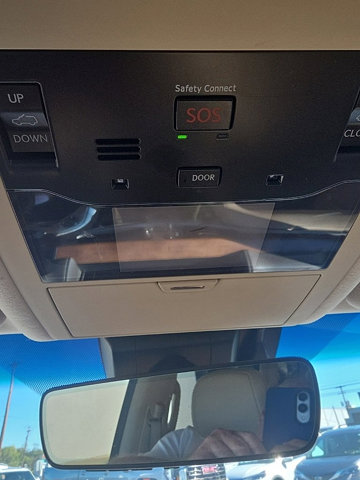 2021 Lexus LX 570 Image 22 of 26