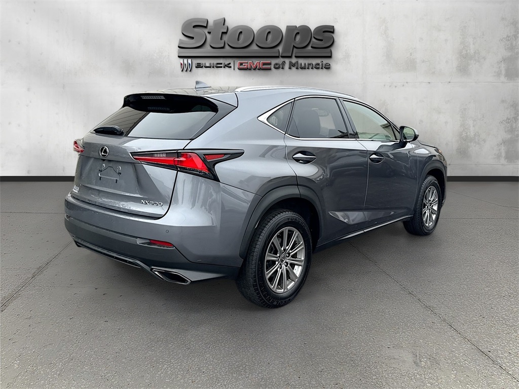 2021 Lexus NX 300 Image 5 of 31