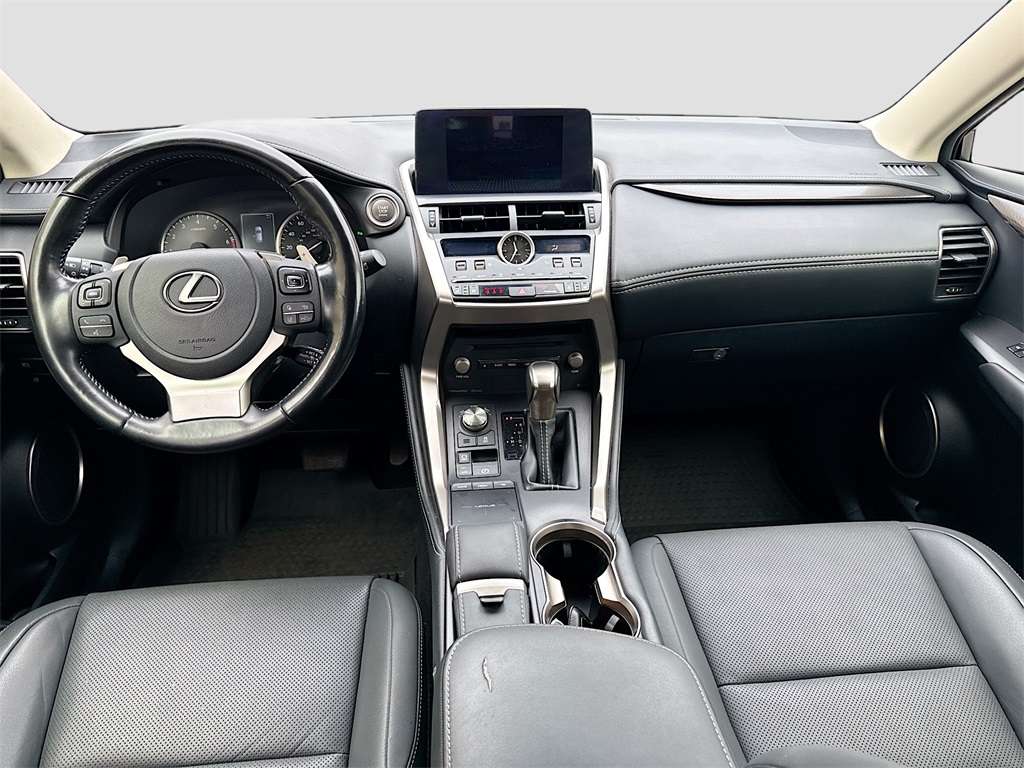 2021 Lexus NX 300 Image 17 of 31