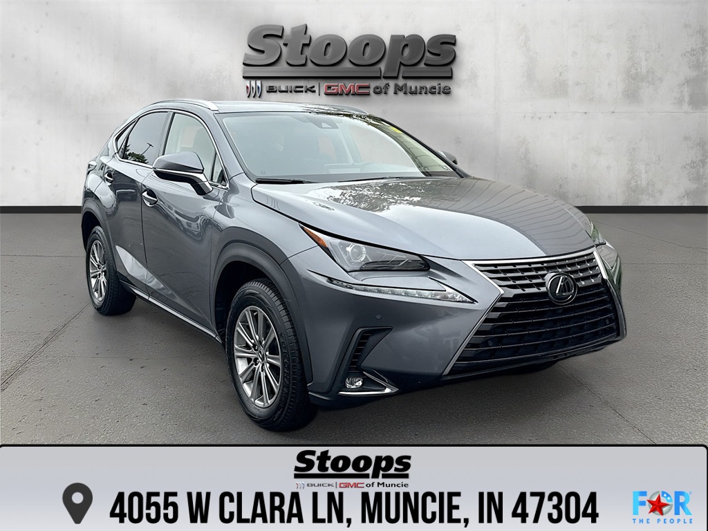 2021 Lexus NX 300 Image 3 of 31