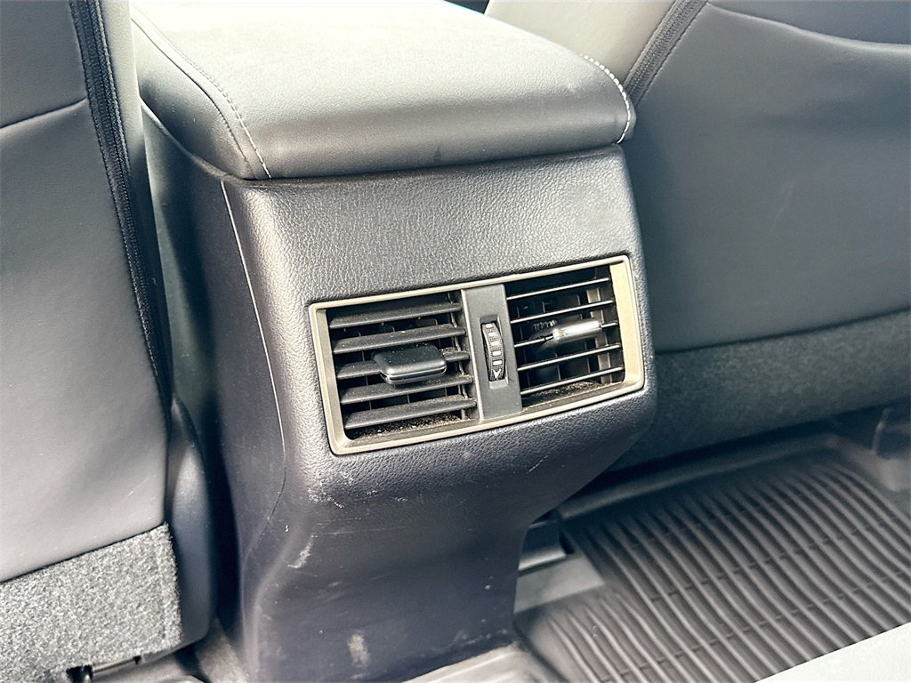 2021 Lexus NX 300 Image 26 of 31