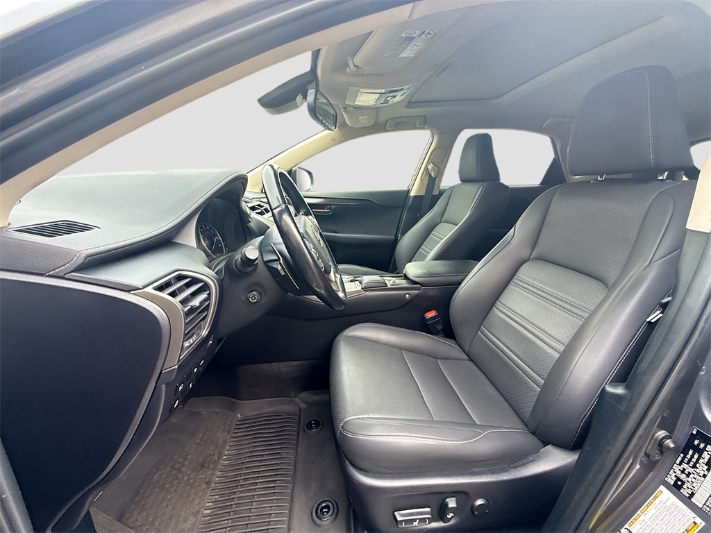 2021 Lexus NX 300 Image 13 of 31